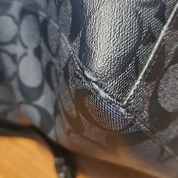 Coach Peyton Signature Crossbody/shoulder Bag - Picture 7 of 16